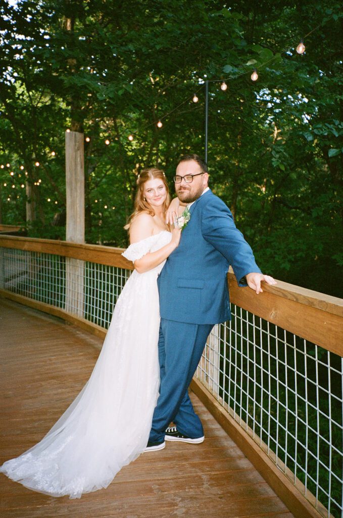 film wedding picture couple under the trees 