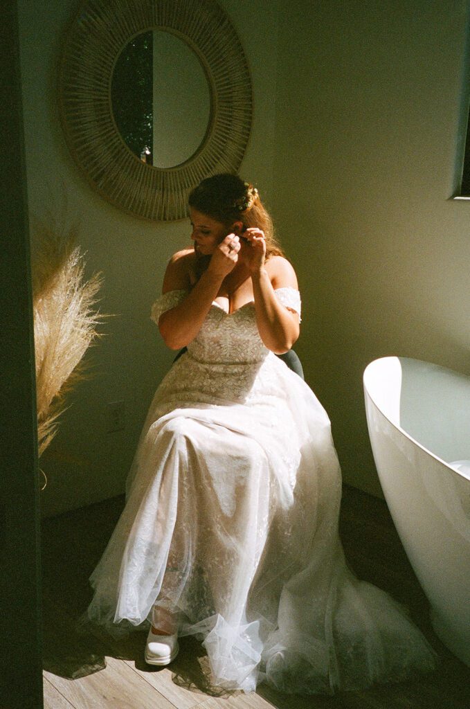 film bride getting ready 