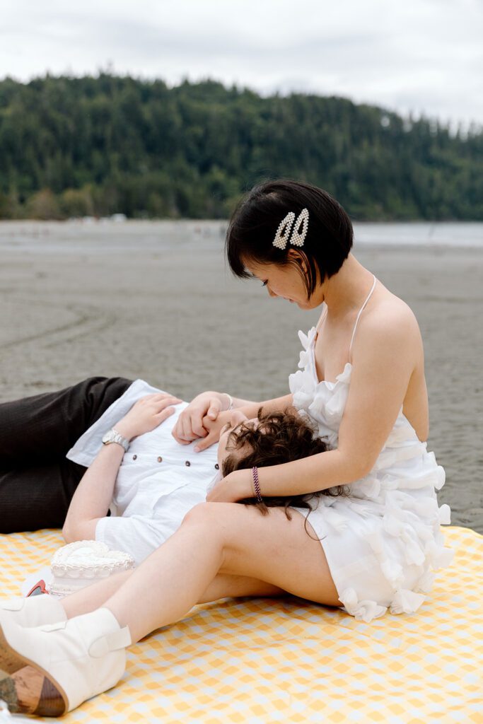 engagement session beachside picnic at Olympic national park PNW